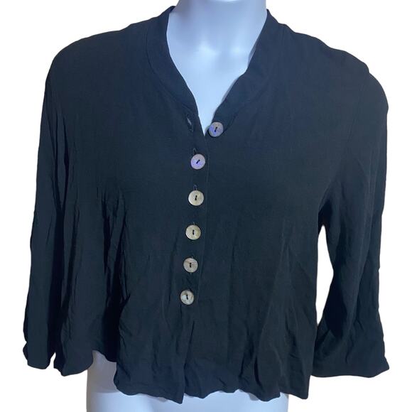 Niche Nilgun Derman Black 3/4 sleeve top with abalone shell buttons Rayon Large - Picture 3 of 9